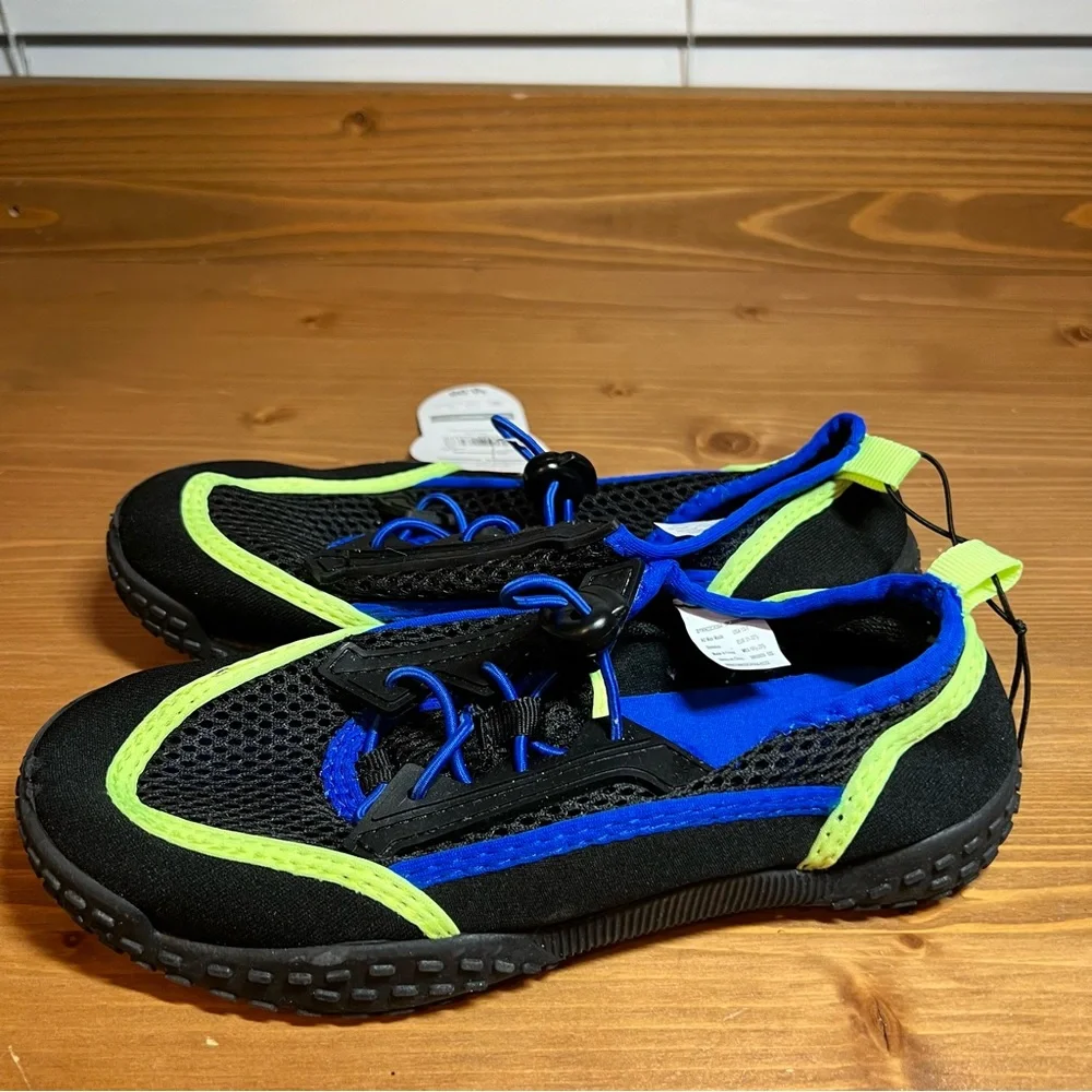 Boys Water Shoes Wonder Nation Blue Black NWT Size 13/1